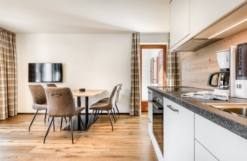 Schruns Apartment | Alpenblick Appartements - 3-zimmer Ave Montis