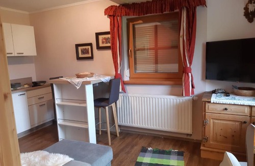 Steinberg am Rofan Apartment | Discover Alpenchalet: Family & Pet-Friendly Getaway