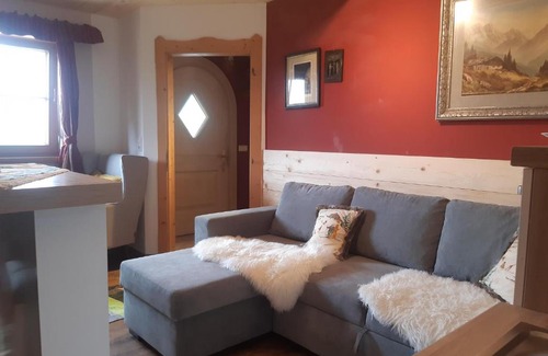 Steinberg am Rofan Apartment | Discover Alpenchalet: Family & Pet-Friendly Getaway