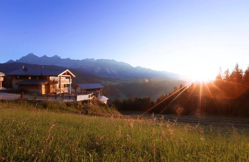Pichl-Preunegg Apartment | Discover Alpenchalets Reiteralm: Family-Friendly Retreat
