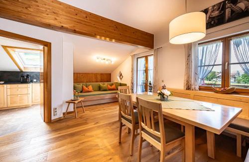 Kranzegg Apartment | Experience AlpenFerienLandhaus Müller with Ocean View Bliss