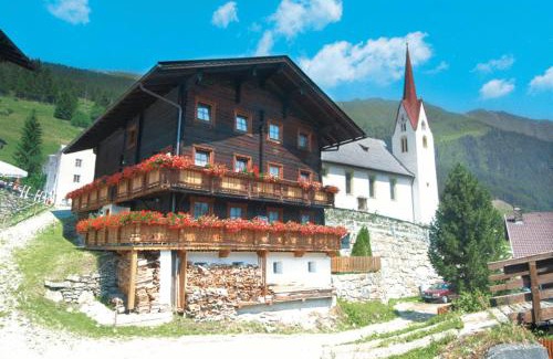 Sankt Veit in Defereggen Hotel | Unforgettable Alpengasthof Pichler: Spa & Family-Friendly
