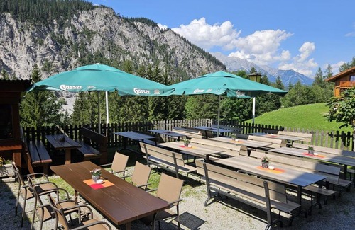 Forstau Hotel | Seaside Retreat at Alpengasthof Draxler - Rated 9/10