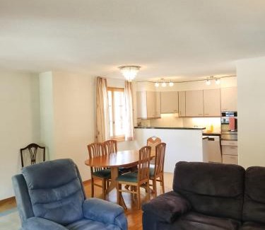 Wilderswil Apartment | Pet-Friendly Alpenglück Apartment - Perfect for Families