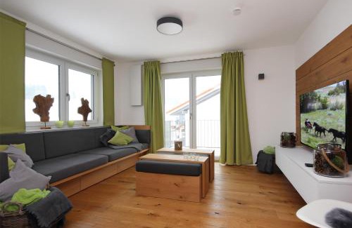 Wertach Apartment | Discover Alpenglück: Guest Rated 9/10, Family Friendly Stay