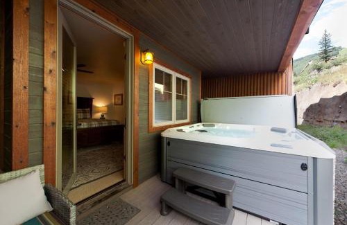 Purgatory House | Discover Alpenglow 8: Family-Friendly with a Pool