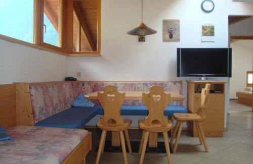 Volderau Apartment | Top-Rated Alpenhaus Christian: Family-Friendly Comfort Awaits