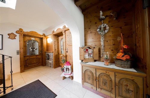 Soelden Apartment | Inviting Alpenheim Mathias: Pet & Child-Friendly Retreat