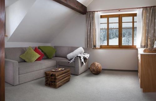 Schwarzenberg Apartment | Indulge in the Alpenhotel Bödele's Family-Friendly Suite