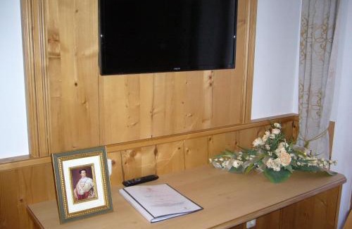 Peiting Hotel | Relax at Alpenhotel Pfaffenwinkel with Spa & Dining Options
