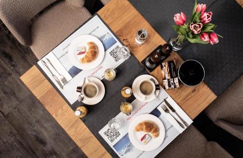 Andermatt Hotel | Family-Friendly Alpenhotel Schlüssel with Top Guest Ratings