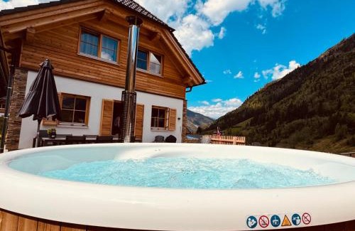 Donnersbachwald House | Alpenjoy Lodge: Guest Rated 9.8, Pet & Child Friendly Stay