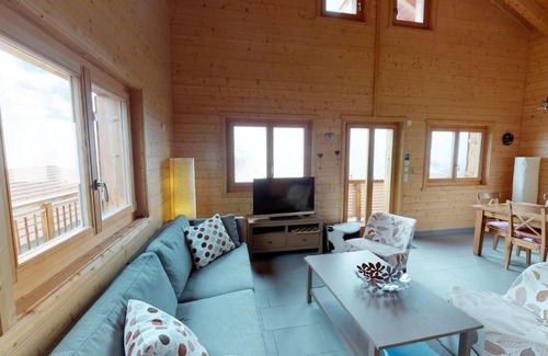 Naters Ski Chalet | Family-Friendly Alpenlodge with 8.5/10 Guest Rating