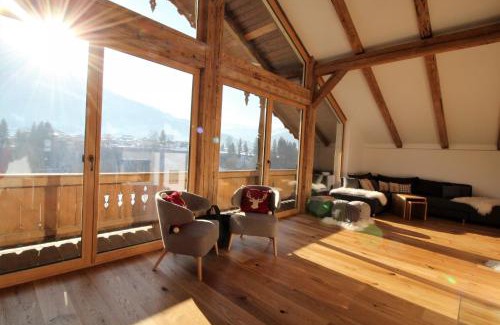Moosen Ski Chalet | Discover Alpenloft: Family-Friendly 4-Star Retreat