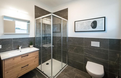 Schlitters Apartment | Charming AlpenLuxus' MARIAS Zillertalblick with Roof Terrace