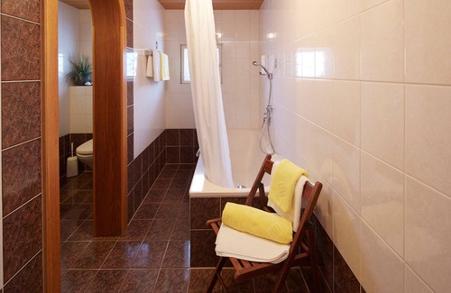 Pinswang Bed & Breakfast | Inviting Alpenmotel Säuling: Family-Friendly with Breakfast