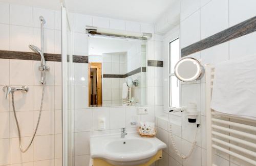 Seefeld in Tirol Hotel | Experience Alpenpark Resort Superior: Pet-Friendly Retreat