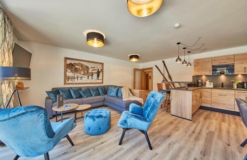 Viehhofen Apartment | Eco-Friendly AlpenParks Chalet & Apartment with Hot Tub
