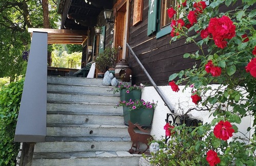 Werfen Apartment | Escape to Alpenrelax: Comfort in Forsthaus Weidmannsheil