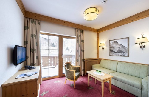 Galtur Hotel | Experience Alpenresort Fluchthorn: Pool, Spa & 4-Star Comfort