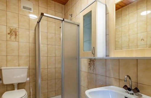 Agsdorf Apartment | Alpenrose by Interhome: Pet-Friendly Lake View Retreat