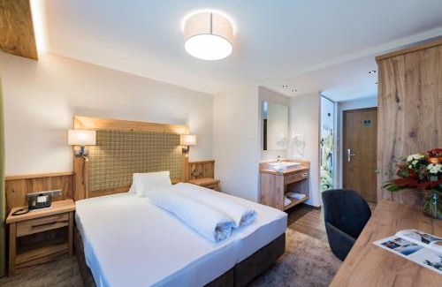 Mutterbergalm Hotel | Comfortable Alpensporthotel Mutterberg with Hot Tub & Breakfast