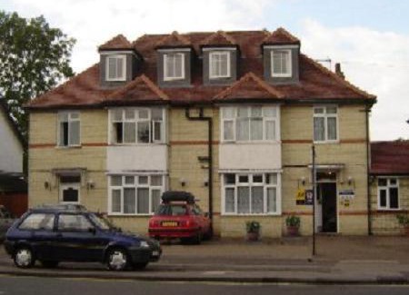 Cambridge House | Welcoming Alpha Milton Guest House - Family Friendly Stay