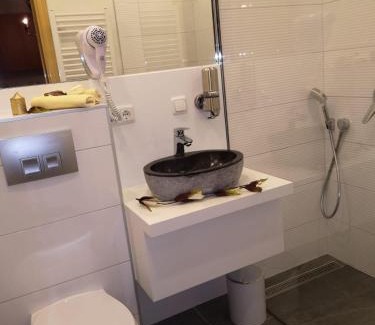 Kasidoli Hotel | Guest House Alpha Ski Camp: Family-Friendly Retreat