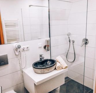 Kasidoli Hotel | Guest House Alpha Ski Camp: Family-Friendly Retreat
