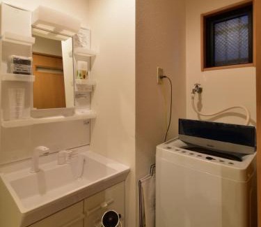 Matsuyama Apartment | Alphabed松山城西