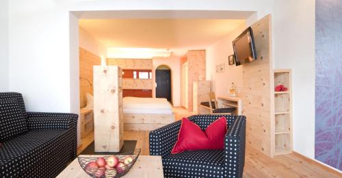 Nauders Hotel | Relax at Alpin Art & Spa Hotel Naudererhof - 8.8/10 Rated