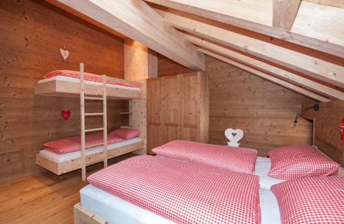 Schroecken Apartment | Inviting Alpin Chalet Schröcken: 4-Star Stay with Hot Tub