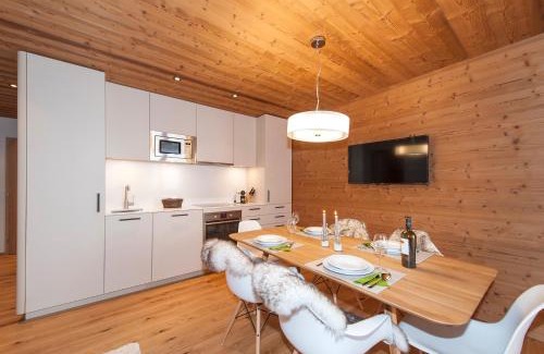 Schroecken Apartment | Inviting Alpin Chalet Schröcken: 4-Star Stay with Hot Tub
