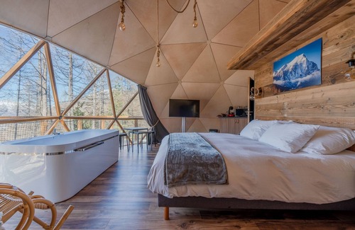 Les Orres Hotel | Discover Alpin D’Hôme: Spa, Restaurant & Family-Friendly