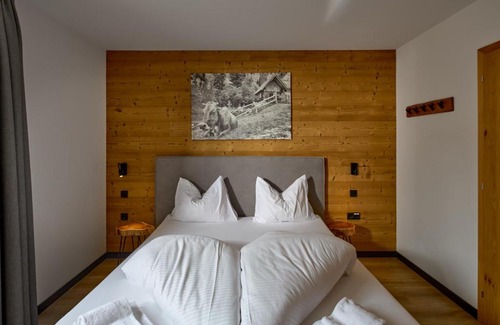 Gargellen Apartment | Pet-Friendly Alpin-Resort Montafon Haus 2 with Fine Dining