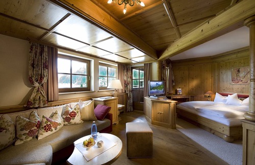 Vorderlanersbach Hotel | Indulge at Alpin Spa Tuxerhof: A 5-Star Escape Awaits