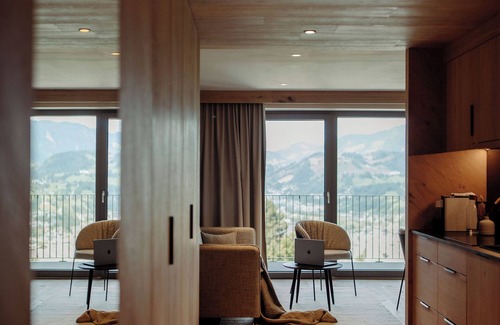 Alpendorf Hotel | Alpina Alpendorf: Family-Friendly Retreat with Spa & Pool