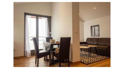 Aussois Hotel | Inviting Alpina Lodge Vanoise: Pet-Friendly Getaway & Spa