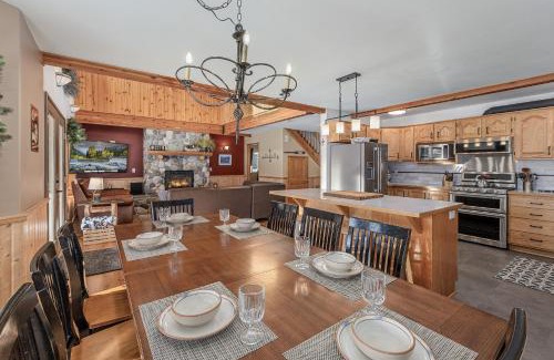 Plain House | Alpine Acres Lodge: Pet-Friendly Retreat with Hot Tub
