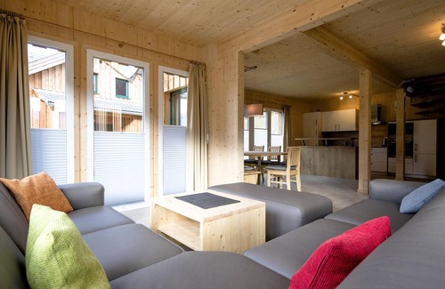 Murau Ski Chalet | Inviting Alpine Chalet with Infrared Sauna & Whirlpool