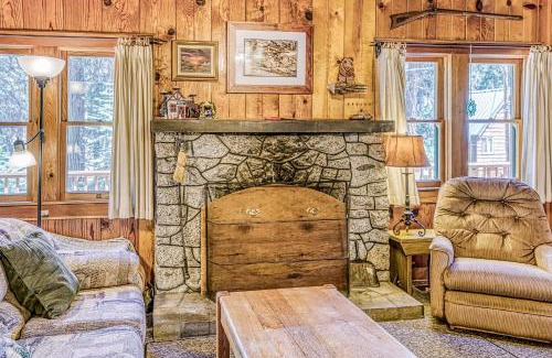 West Village House | Family-Friendly Alpine Cottage Rated 9.4/10 by Guests