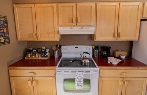 Crestone House | Unforgettable Stay at Alpine Desert Oasis with Kitchen Access