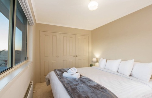 Avonside Other | Premier Alpine Drovers Rest: 10/10 Score & Family-Friendly Amenities