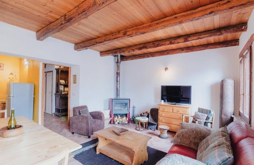 Montgenevre Apartment | Spacious Alpine Duplex Apartment for 9 with Pet-Friendly Amenities