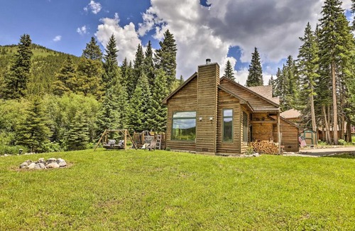Blue River House | Scenic Blue River Alpine Retreat with Pet-Friendly Amenities