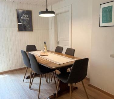 Goeschenen Apartment | Family-Friendly Retreat at the Alpine Haus - Rated 8.7/10