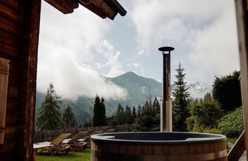 Pichl-Preunegg Cabin | Relax at Alpine Hut "Dachstein" - Almdorf Reiteralm