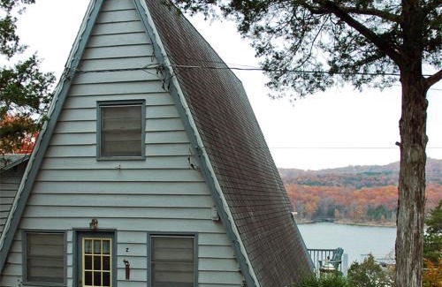 Indian Point Resort | Alpine Lodge Resort: Family-Friendly with Oceanfront Views