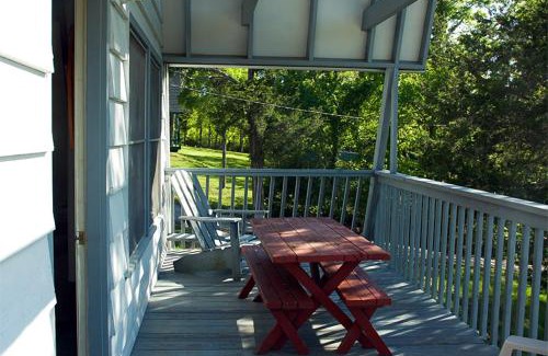 Indian Point Resort | Alpine Lodge Resort: Family-Friendly with Oceanfront Views
