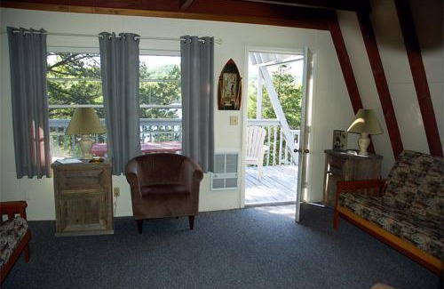 Indian Point Resort | Alpine Lodge Resort: Family-Friendly with Oceanfront Views